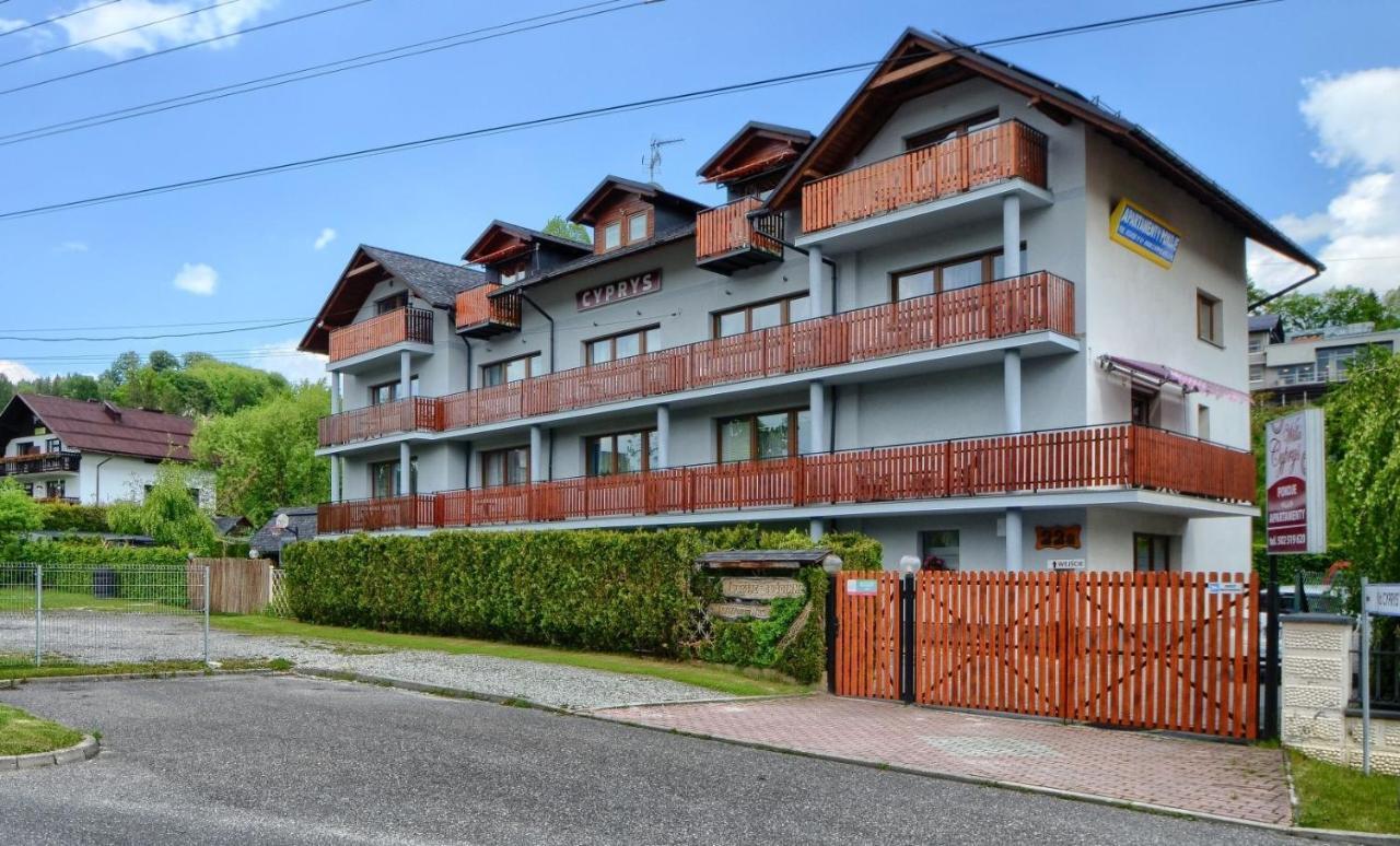 Willa Cyprys - Pokoje I Apartamenty Z Aneksami - Centrum Wisła Buitenkant foto